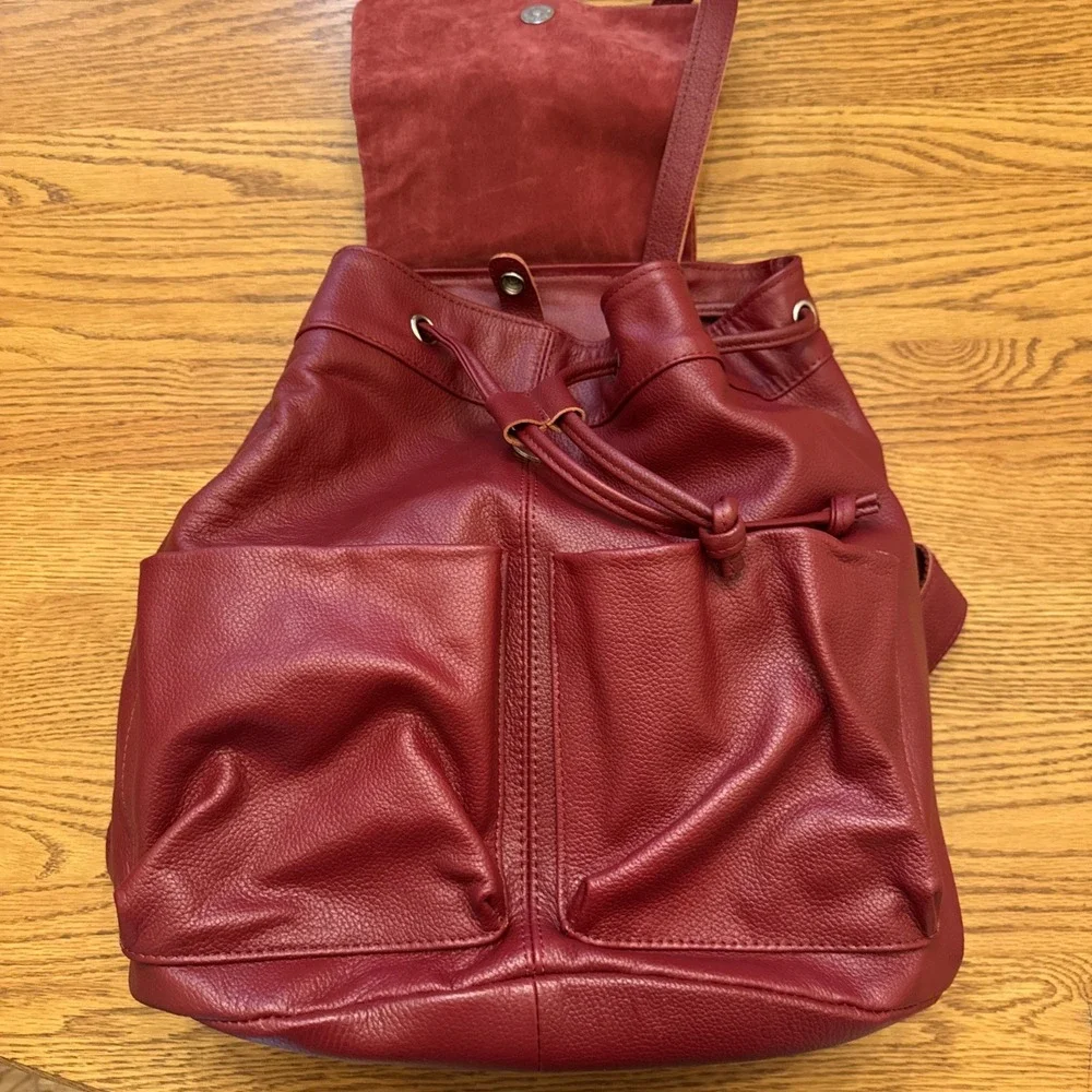 AmeriLeather Backpack Red Pebbled Soft Leather Drawstring Bag Purse‎ Clean Boho